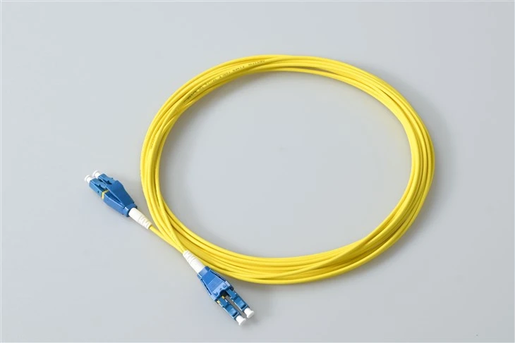Patchcord światłowodowy Lc Uniboot UPC 2Core SM 9/125